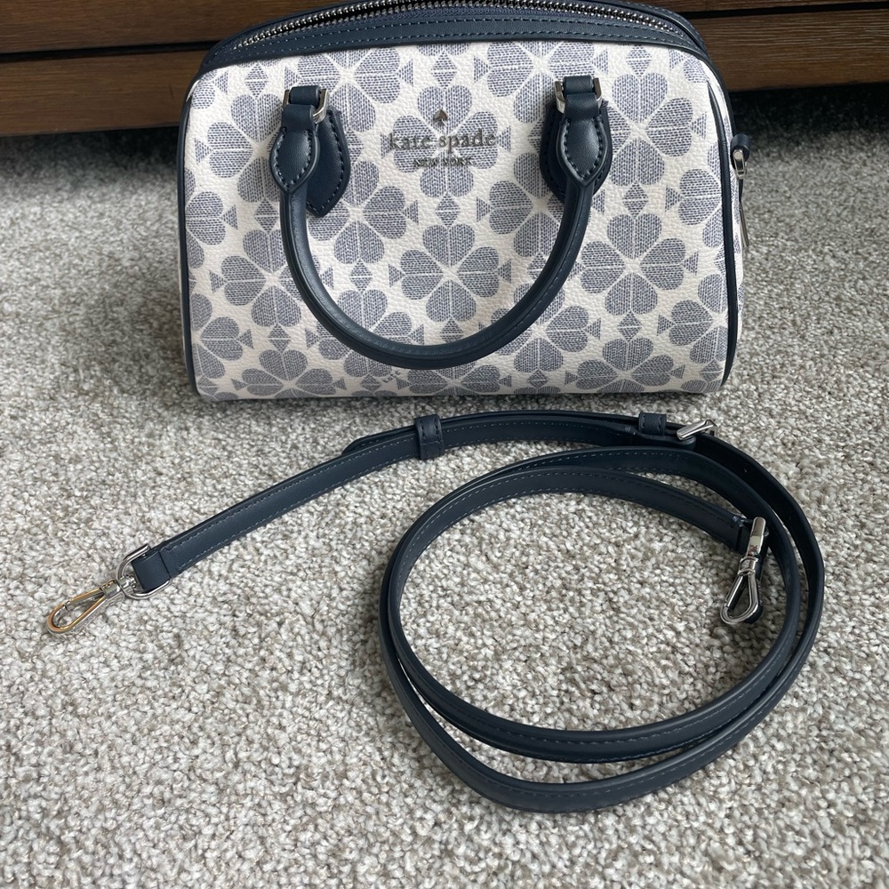 Kate Spade Spade Flower Dolly Duffle with Signature Spade Flower Wallet - Picture 3 of 9